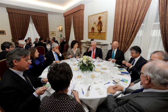 Airijos ambasados Ispanijoje nuotraukos.