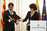 Lietuvos ambasadorė Ispanijoje Audra Plepytė įteikia įgaliojimo dokumentus Lietuvos garbės konsului Jordi Sumarroca i Claverol. Rubén Moreno García (Katalonijos vyriausybė) nuotrauka.